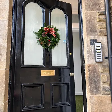 2 Bed Ground Floor Apartment, Sleeps 4 With Free Parking Harrogate Esterno foto